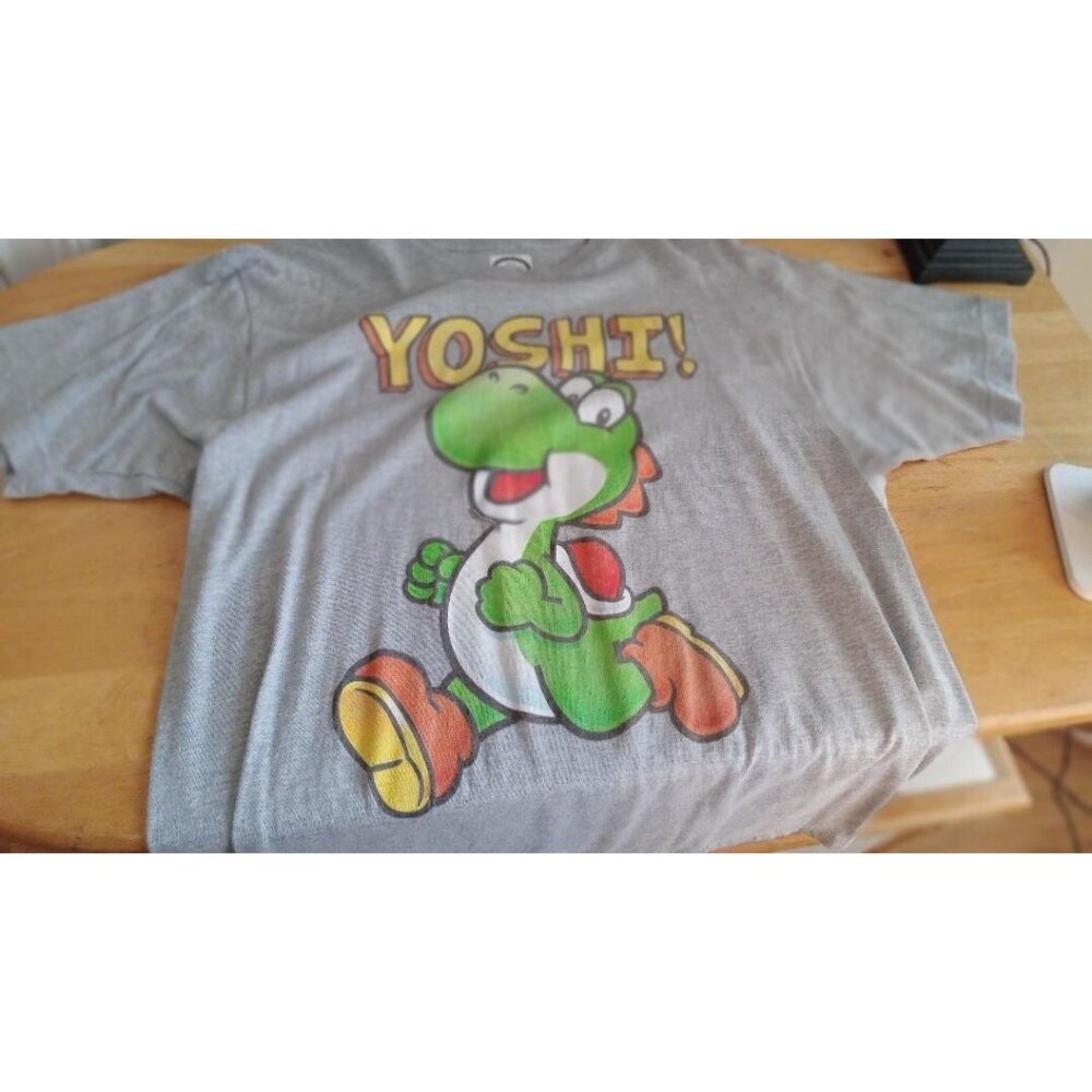 Yoshi T-Shirt - Large - NWOT